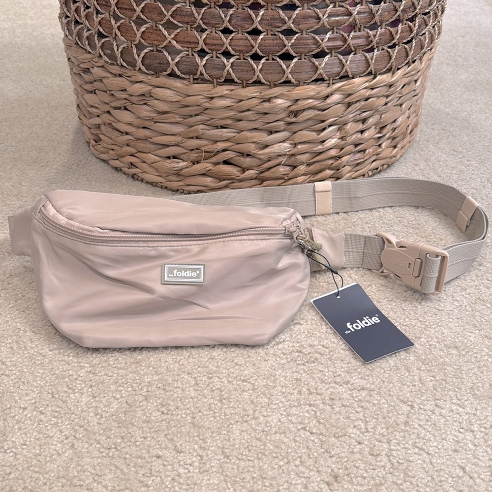 Foldie Crossbody